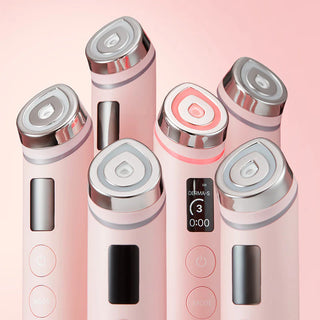 Cinq MEDICUBE AGE-R Booster Pro Pink Edition vus de haut, tetes argentees sur fond rose pastel