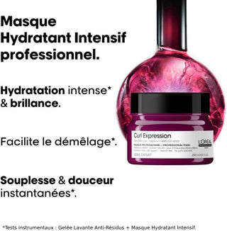 Pot violet L'OREAL PROFESSIONNEL Curl Expression sur fond rose - hydratation et demelage