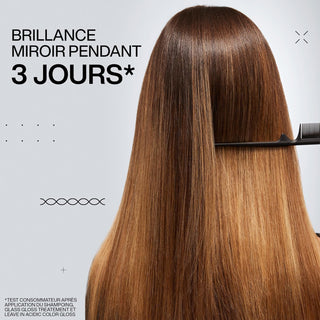 Resultat brillance miroir sur cheveux chatains lisses avec Redken Acidic Color Gloss