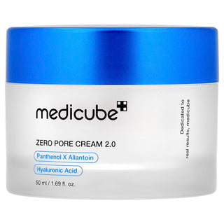 Gros plan sur le pot Medicube Zero Pore Cream 2.0 montrant les actifs Panthenol, Allantoin et Acide Hyaluronique
