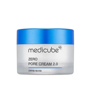 Pot Medicube Zero Pore Cream 2.0 vu de trois-quarts, couvercle bleu et etiquette blanche