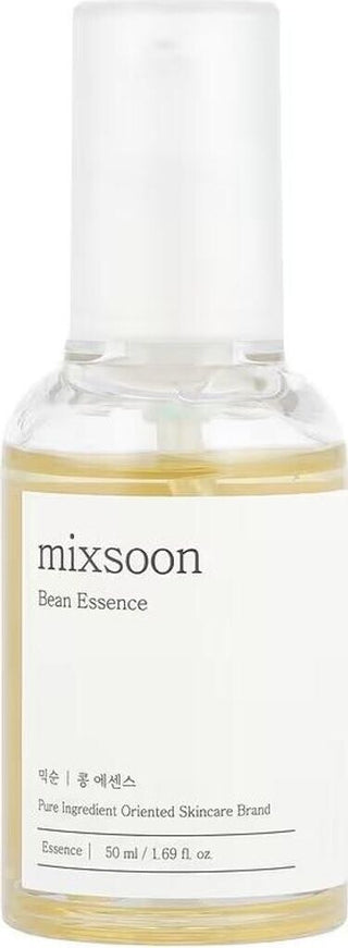 Flacon en verre Mixsoon Bean Essence 50ml avec pompe, liquide dore visible sur fond blanc