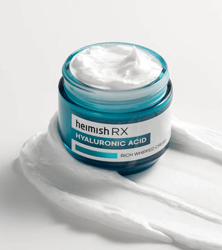 Heimish RX Hyaluronic Acid Whipped Cream pot ouvert avec texture creme blanche onctueuse