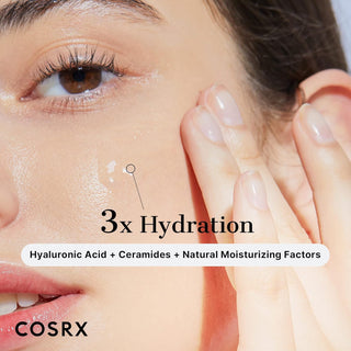 COSRX The Hyaluronic Acid 3 Serum - visage avec serum applique montrant triple hydratation