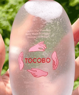 Liste complete des ingredients INCI du TOCOBO Vita Berry Pore Toner 150ml sur fond blanc