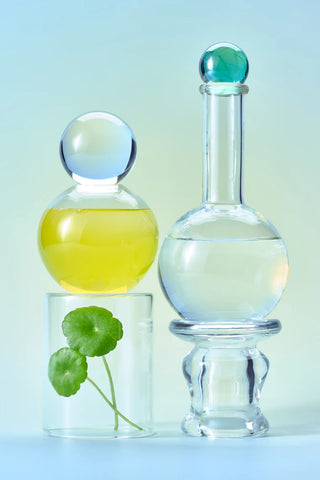 Flacons en verre avec huile jaune et extrait de centella asiatica pour le TOCOBO Cotton Soft Sun Stick
