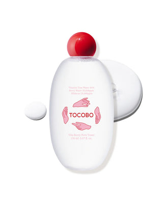 TOCOBO Vita Berry Pore Toner 150ml - flacon transparent avec bouchon rouge cerise et texture versee