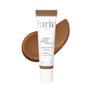 Tube PURITO SEOUL Wonder Releaf Centella BB Cream #29 Caramel Beige devant un swatch de texture caramel