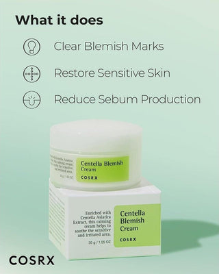 COSRX Centella Blemish Cream - pot et boite sur fond vert avec actions anti-imperfections et sebum