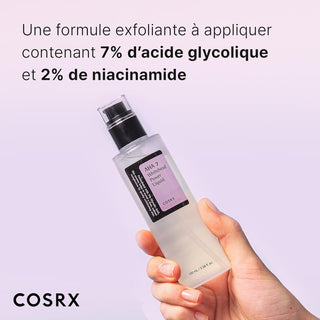 COSRX AHA 7 Whitehead Power Liquid - main tenant le flacon, formule 7% acide glycolique et 2% niacinamide