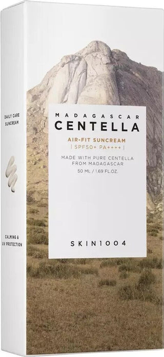 Boite cartonnee SKIN1004 Madagascar Centella Air-Fit Suncream Plus SPF50+ avec paysage montagneux