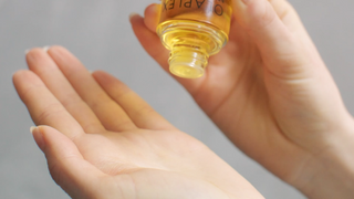 No.7 Bonding Oil® - Huile Capillaire Réparatrice & Protectrice - 60ml - photo 7 sur 7